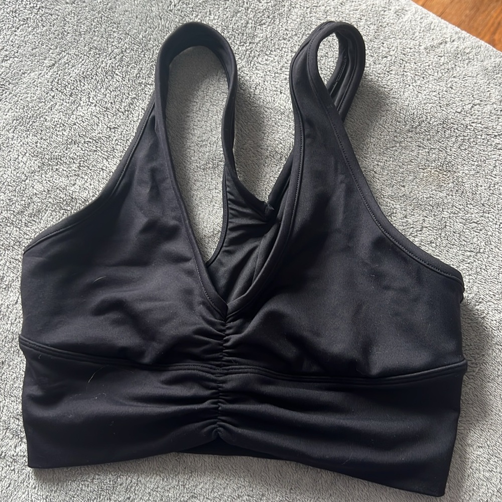 Alo Wild Thing Bra - Picture 2 of 4